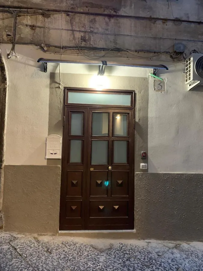 Il Basso Di Donna Assunta Apartment Naples
